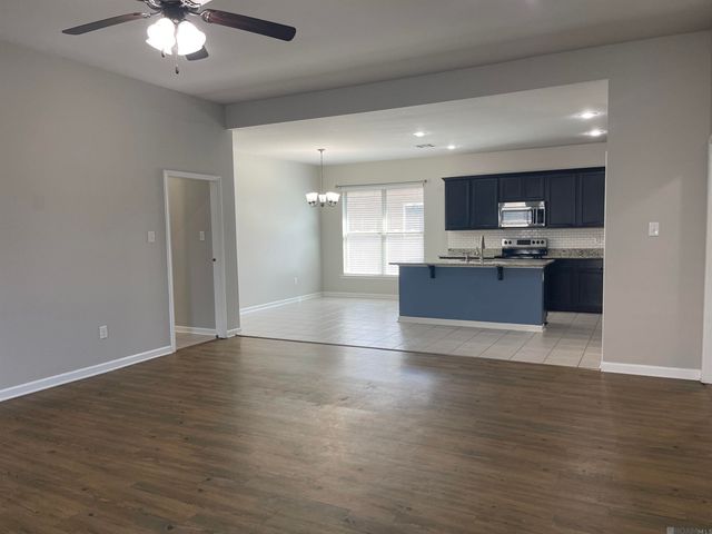 42568 Baystone Ave, Prairieville, LA 70769