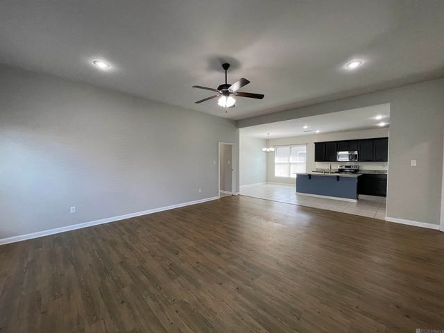 42568 Baystone Ave, Prairieville, LA 70769
