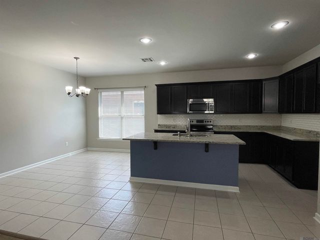 42568 Baystone Ave, Prairieville, LA 70769