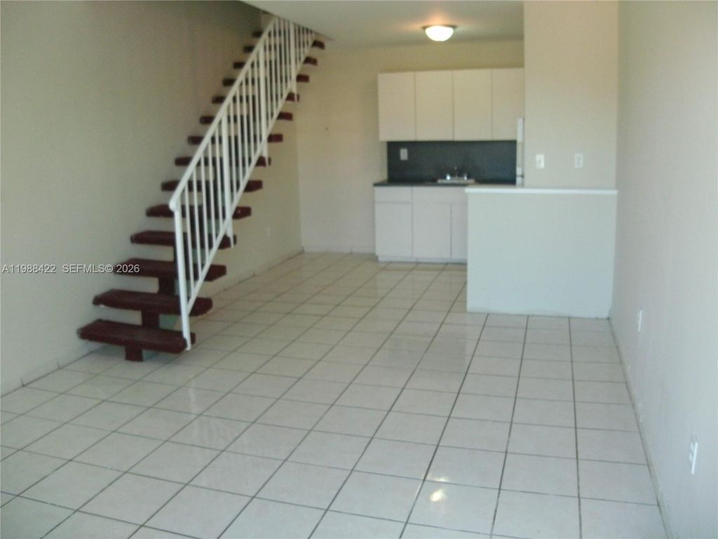 3901 SW 109th Ave 6, Miami, FL 33165