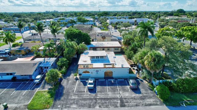 2733 NE 1st Terrace NE 3, Wilton Manors, FL 33334