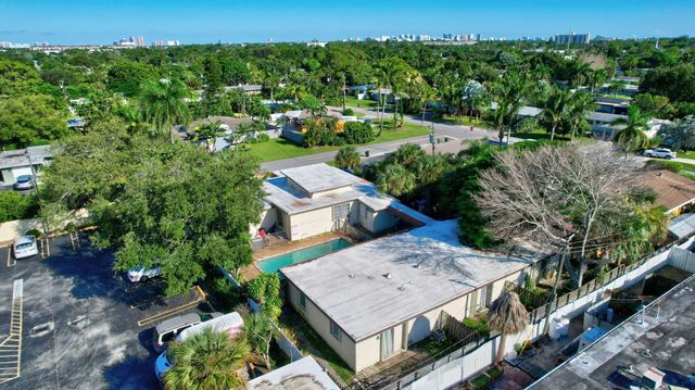 2733 NE 1st Terrace NE 3, Wilton Manors, FL 33334