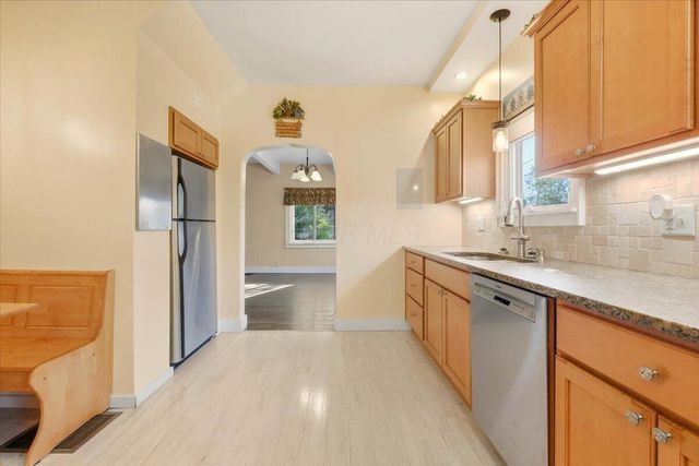 24057 Coshocton Road, Howard, OH 43028