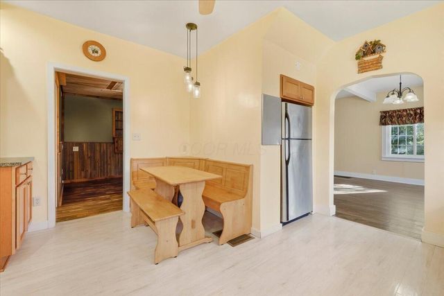 24057 Coshocton Road, Howard, OH 43028