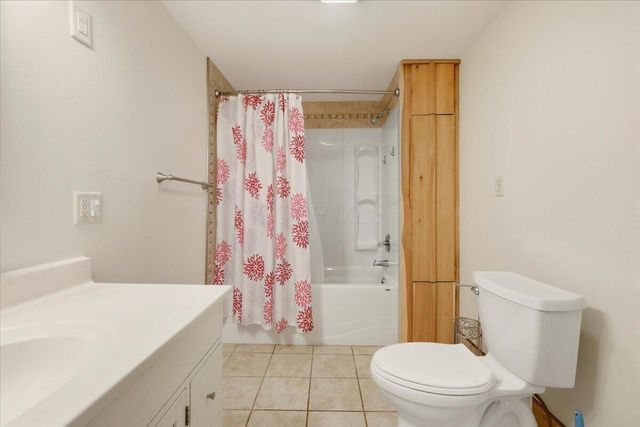 24057 Coshocton Road, Howard, OH 43028