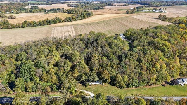 24057 Coshocton Road, Howard, OH 43028