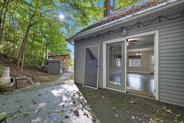 24057 Coshocton Road, Howard, OH 43028