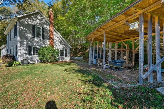 24057 Coshocton Road, Howard, OH 43028