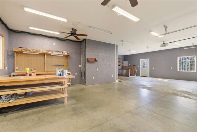 24057 Coshocton Road, Howard, OH 43028