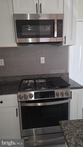 157 CHESAPEAKE ST SW, Washington, DC 20032