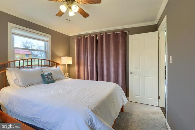 7936 MOYER RD, Harrisburg, PA 17112