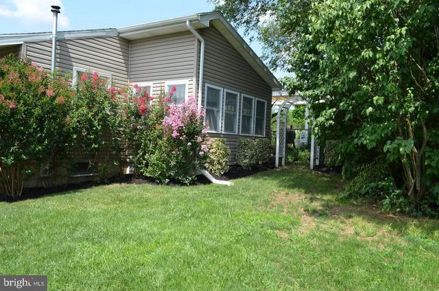 7936 MOYER RD, Harrisburg, PA 17112