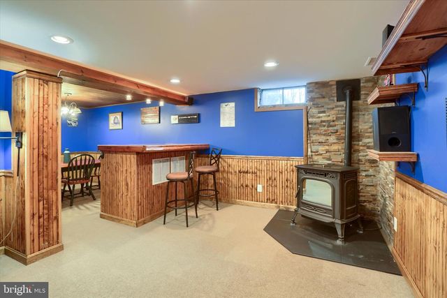 7936 MOYER RD, Harrisburg, PA 17112