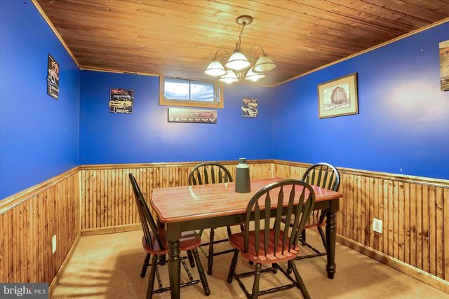 7936 MOYER RD, Harrisburg, PA 17112