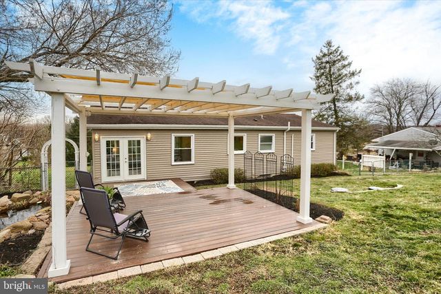 7936 MOYER RD, Harrisburg, PA 17112