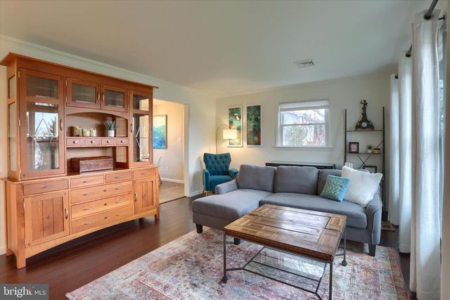 7936 MOYER RD, Harrisburg, PA 17112