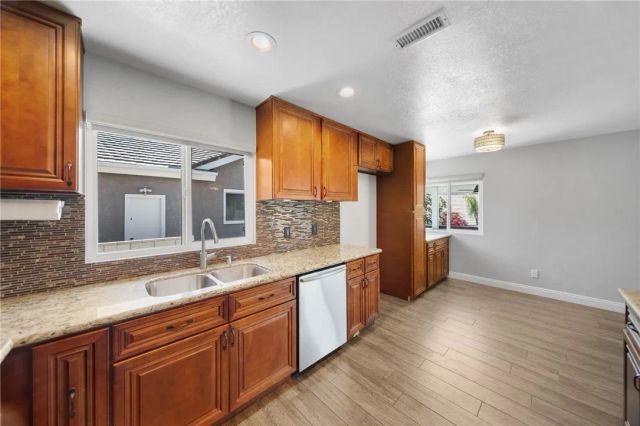 29998 Windward, Canyon Lake, CA 92587