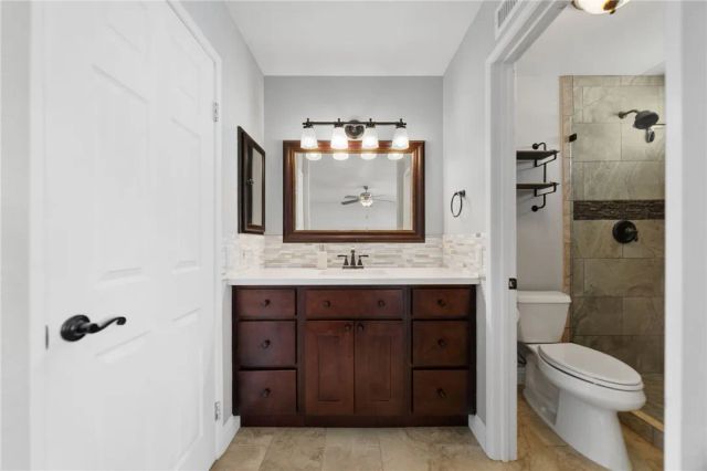 29998 Windward, Canyon Lake, CA 92587
