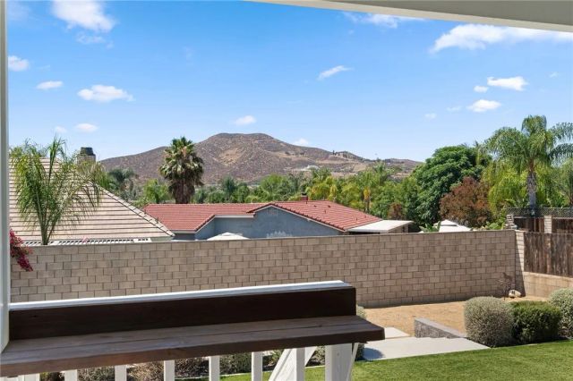 29998 Windward, Canyon Lake, CA 92587
