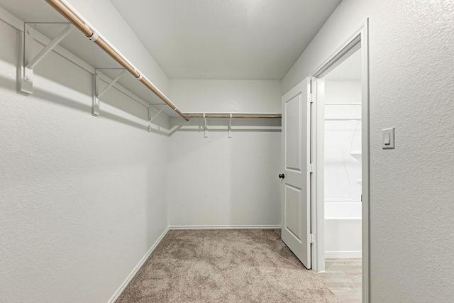 313 Marty Allen LOOP, Jarrell, TX 76537