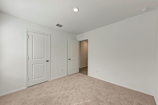 313 Marty Allen LOOP, Jarrell, TX 76537