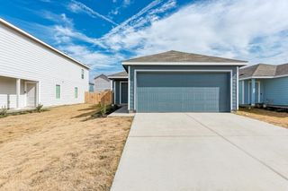 313 Marty Allen LOOP, Jarrell, TX 76537