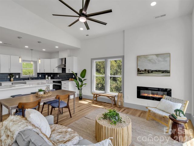 185 Kadire Drive, Waynesville, NC 28785