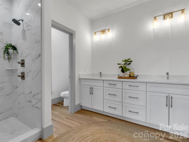 185 Kadire Drive, Waynesville, NC 28785