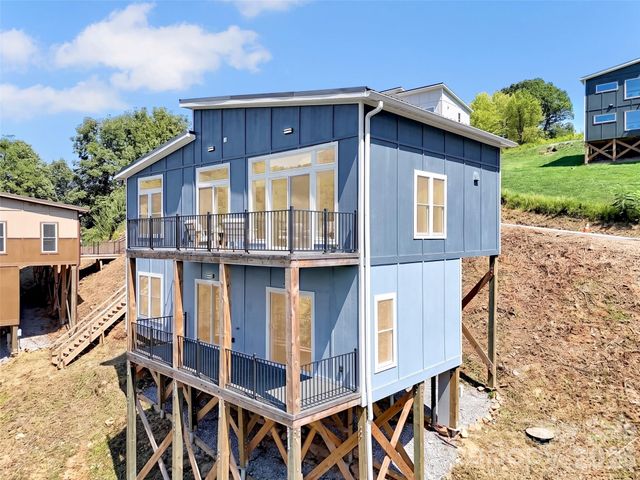 185 Kadire Drive, Waynesville, NC 28785