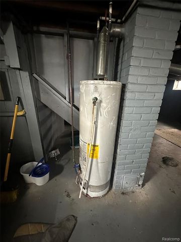 19944 Hull Street, Highland Park, MI 48203