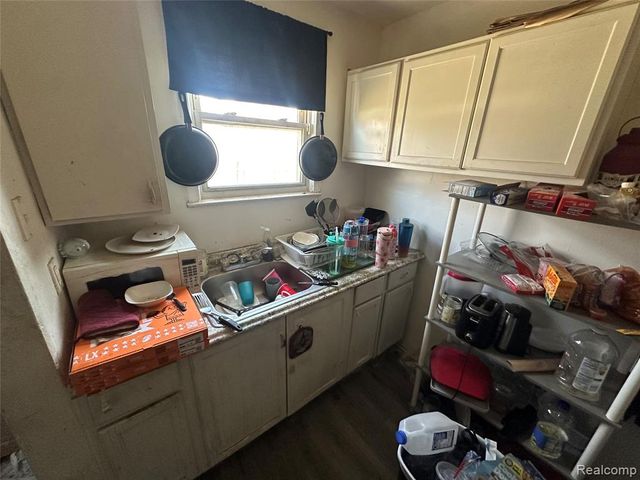 19944 Hull Street, Highland Park, MI 48203