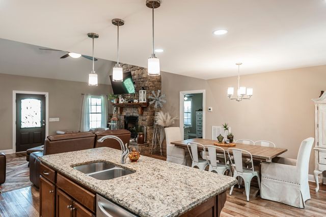 846 Clark Hollow Rd, Westmoreland, TN 37186