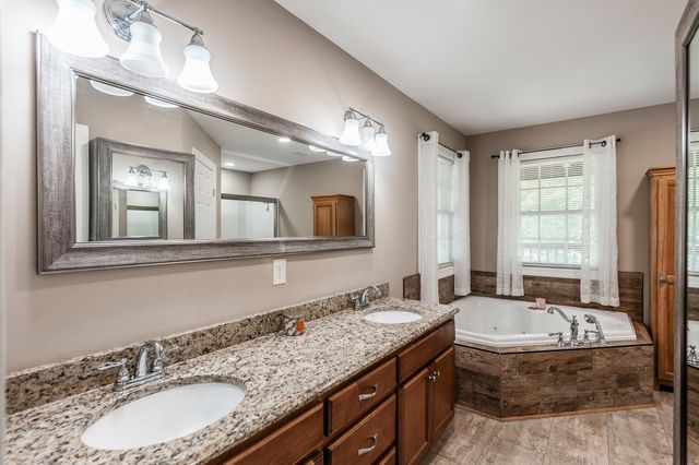846 Clark Hollow Rd, Westmoreland, TN 37186
