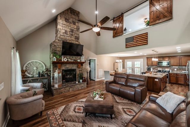 846 Clark Hollow Rd, Westmoreland, TN 37186