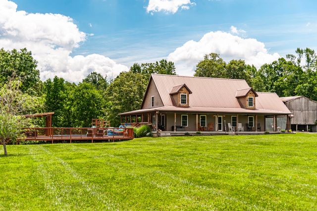 846 Clark Hollow Rd, Westmoreland, TN 37186