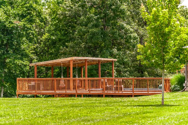 846 Clark Hollow Rd, Westmoreland, TN 37186