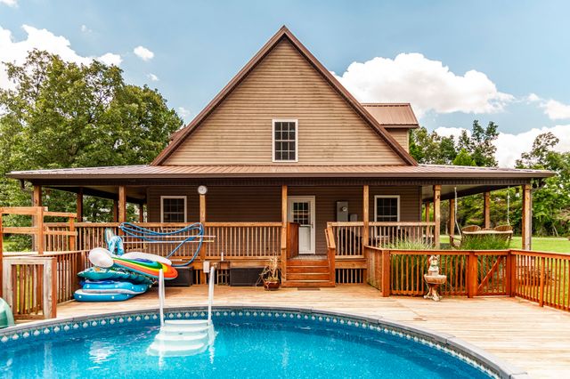 846 Clark Hollow Rd, Westmoreland, TN 37186