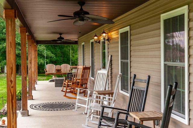 846 Clark Hollow Rd, Westmoreland, TN 37186