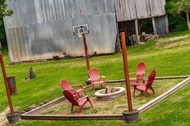 846 Clark Hollow Rd, Westmoreland, TN 37186