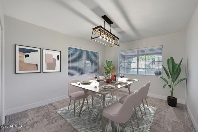 2422 N 37TH Street, Phoenix, AZ 85008