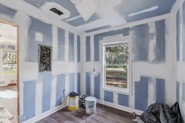 6965 DUNN Avenue, Jacksonville, FL 32219