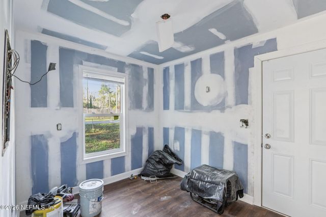 6965 DUNN Avenue, Jacksonville, FL 32219