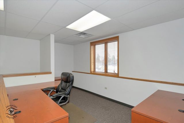 38 N Cass Avenue, Westmont, IL 60559