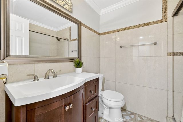 2521 W Sunflower H6, Santa Ana, CA 92704