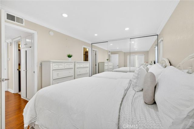 2521 W Sunflower H6, Santa Ana, CA 92704