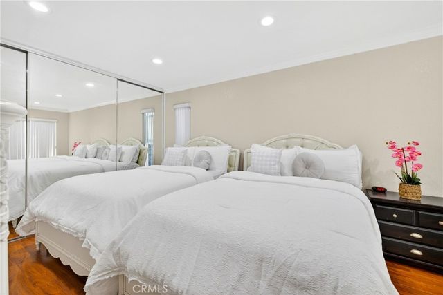 2521 W Sunflower H6, Santa Ana, CA 92704