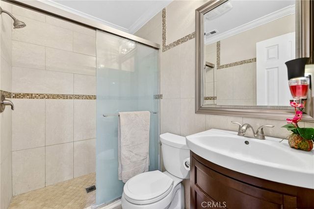 2521 W Sunflower H6, Santa Ana, CA 92704