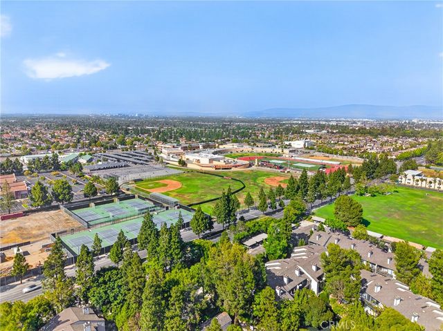 2521 W Sunflower H6, Santa Ana, CA 92704