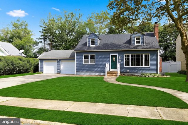 9 HEDGE ST, Toms River, NJ 08753