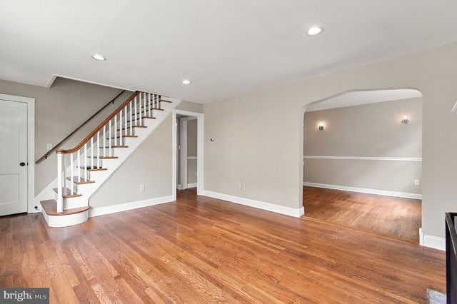 9 HEDGE ST, Toms River, NJ 08753